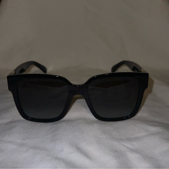 womens squared Givenchy sunglasses with gold emblem main image 2